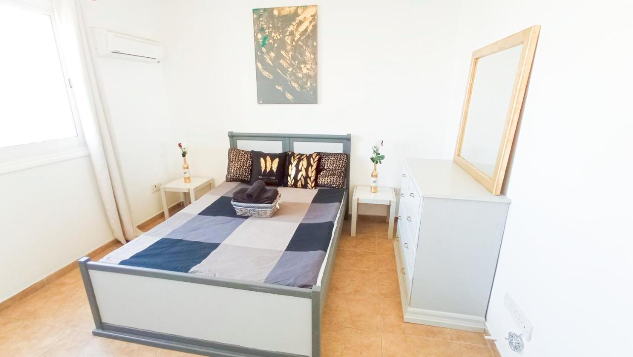 Luxury Private -sea View, Gym- 5 Min From Beach! - Private In Shared Larnaka